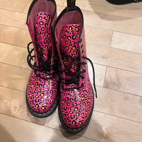 Brand new Dr.Martens - Picture 2 of 6